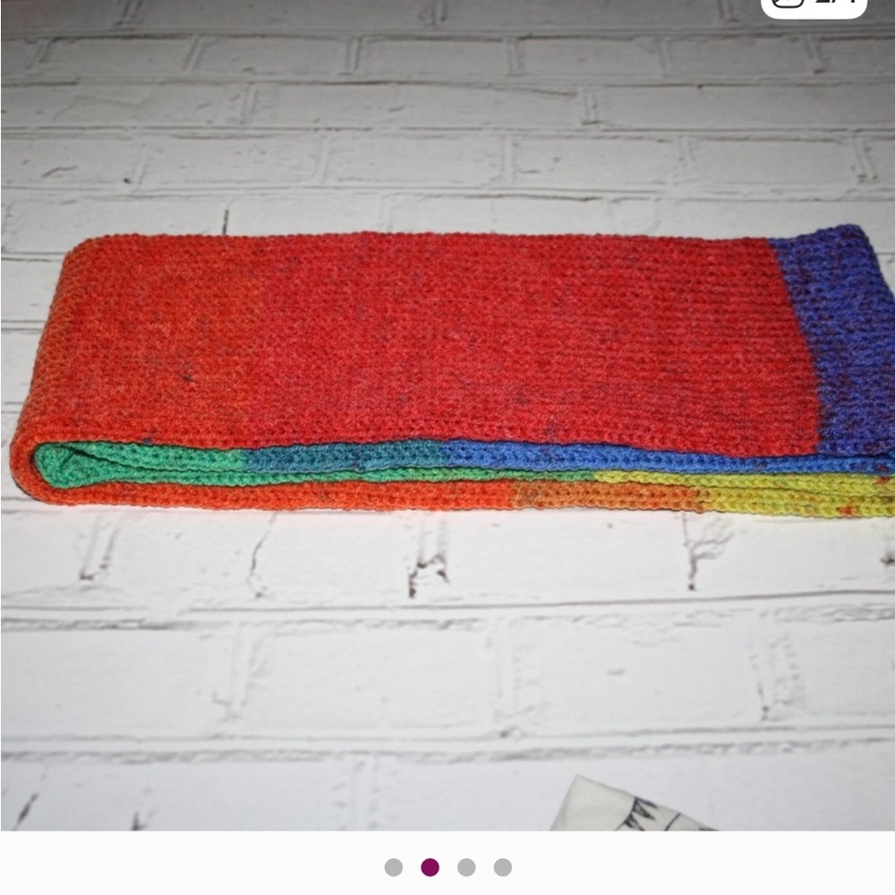Colorful Knit Scarf 🌈 - Picture 2 of 3